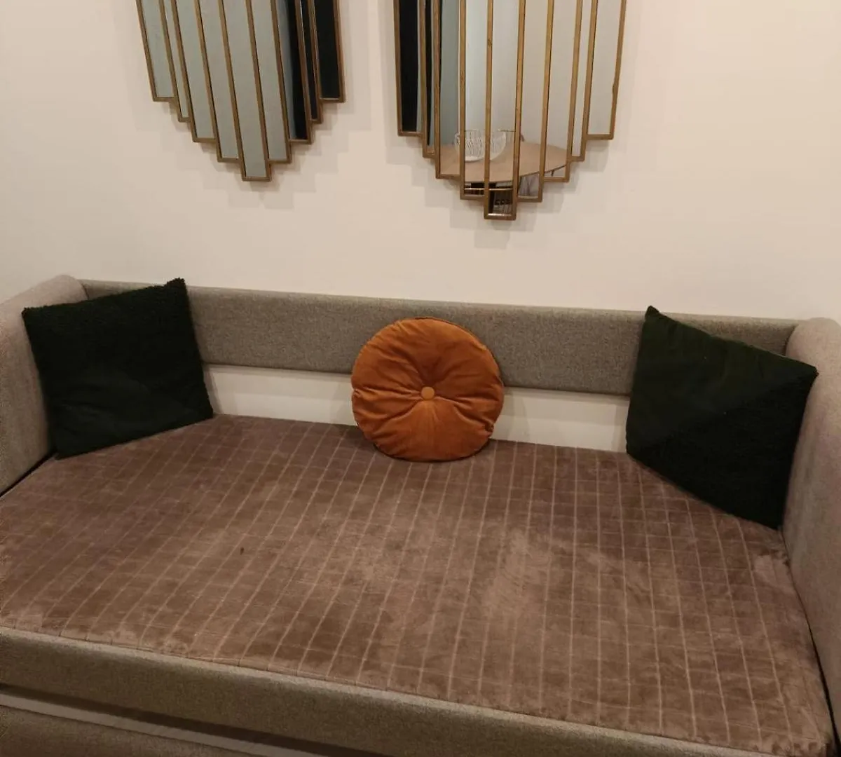 Joli Appartement Calme Et Central Parijs